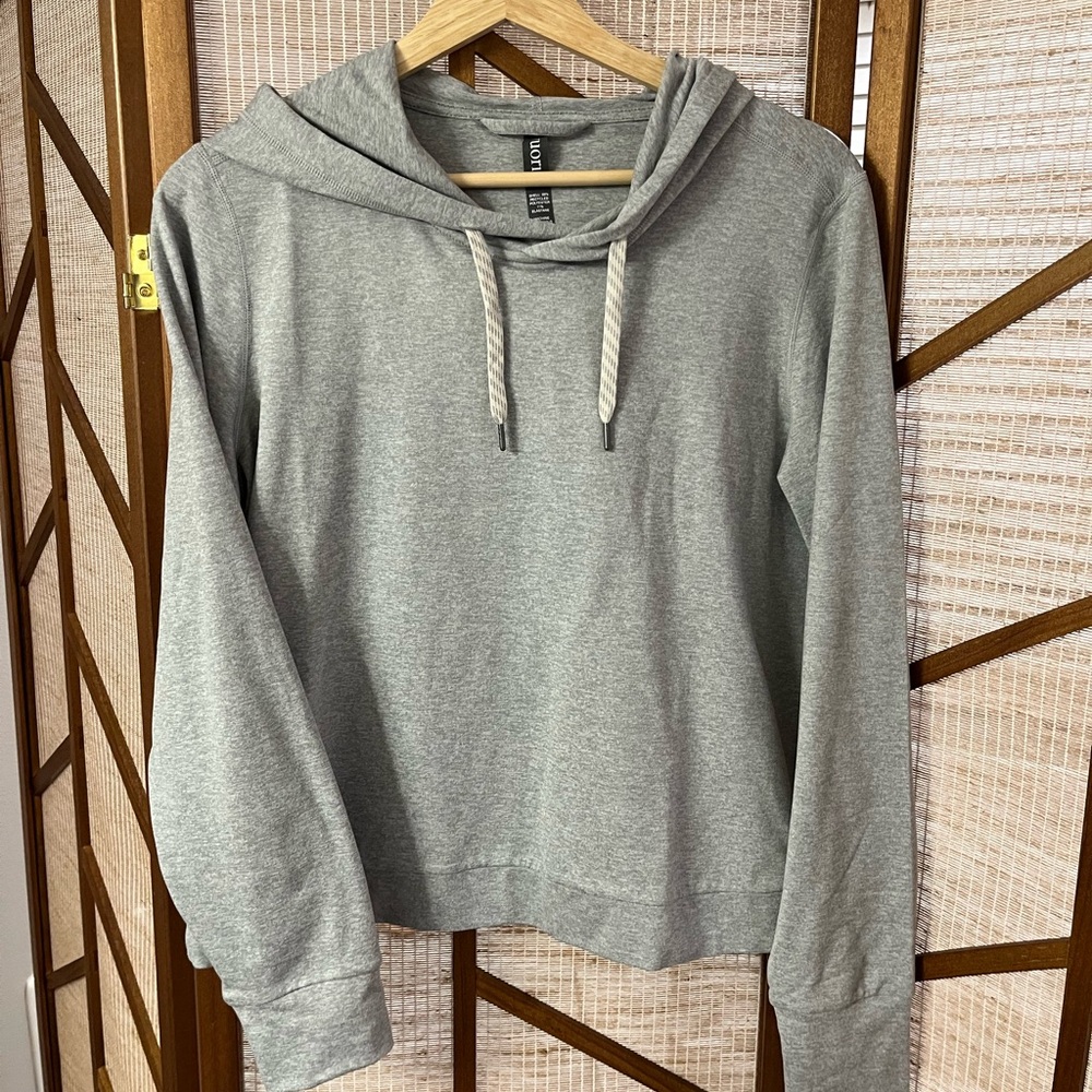 Vuori Gray Hoodie Sweater